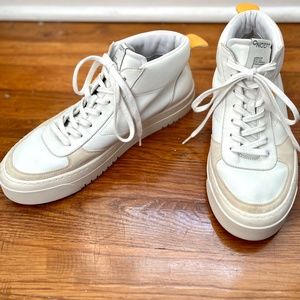 Oncept Los Angeles in White Cloud